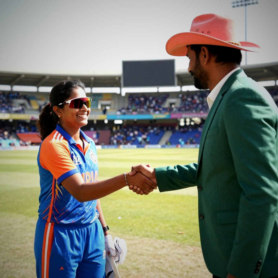 মাঠের নীরবতা যখন ব্লকচেইনে ঢোলে: ক্রিকেট বিশ্লেষণের ফাঁকা খোলস আর ডেটা-বিশ্বাসের নতুন সংকট