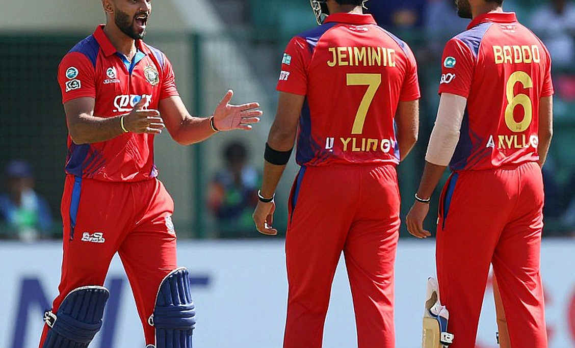 মিডল-ওভারে হারানো ম্যাচ: টাসকিনের ৩ উইকেট যেভাবে ঢেকে দিল বাংলাদেশের আসল দুর্বলতা