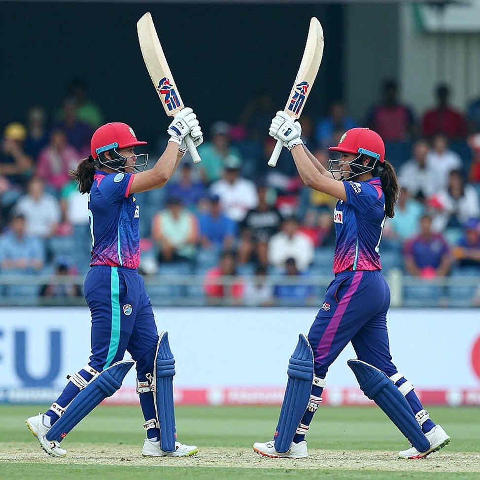 7.4 Overs, a Shared Trophy, and the Ledger of Shai Hope's 137 Balls 7.4 Overs, a Shared Trophy, and the Ledger of Shai Hope's 137 Balls