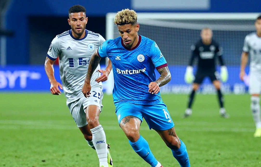 The Hero in the Background: Nakata's Shadow Behind the Louis Vuitton Show and the Silent Transmission of a Football Brand The Hero in the Background: Nakata's Shadow Behind the Louis Vuitton Show and the Silent Transmission of a Football Brand