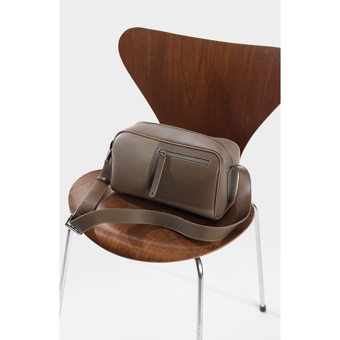 G8activist® Leather Men's On Body Bag DIY Kit - Image 4