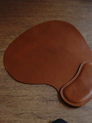 Diggsw® Full Grain Leather Wrist Rest Mouse Pad