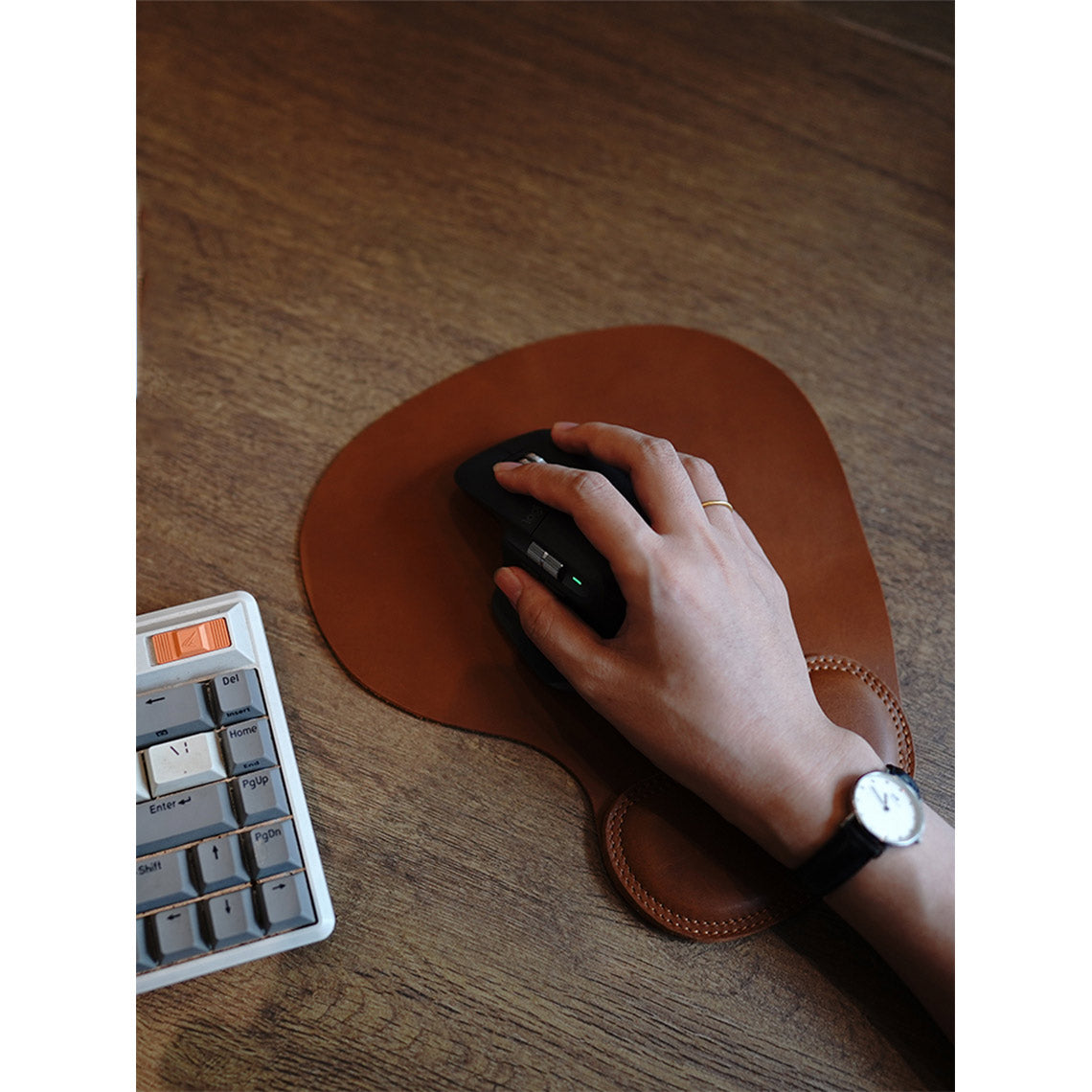 G8activist® Full Grain Leather Wrist Rest Mouse Pad - Image 6