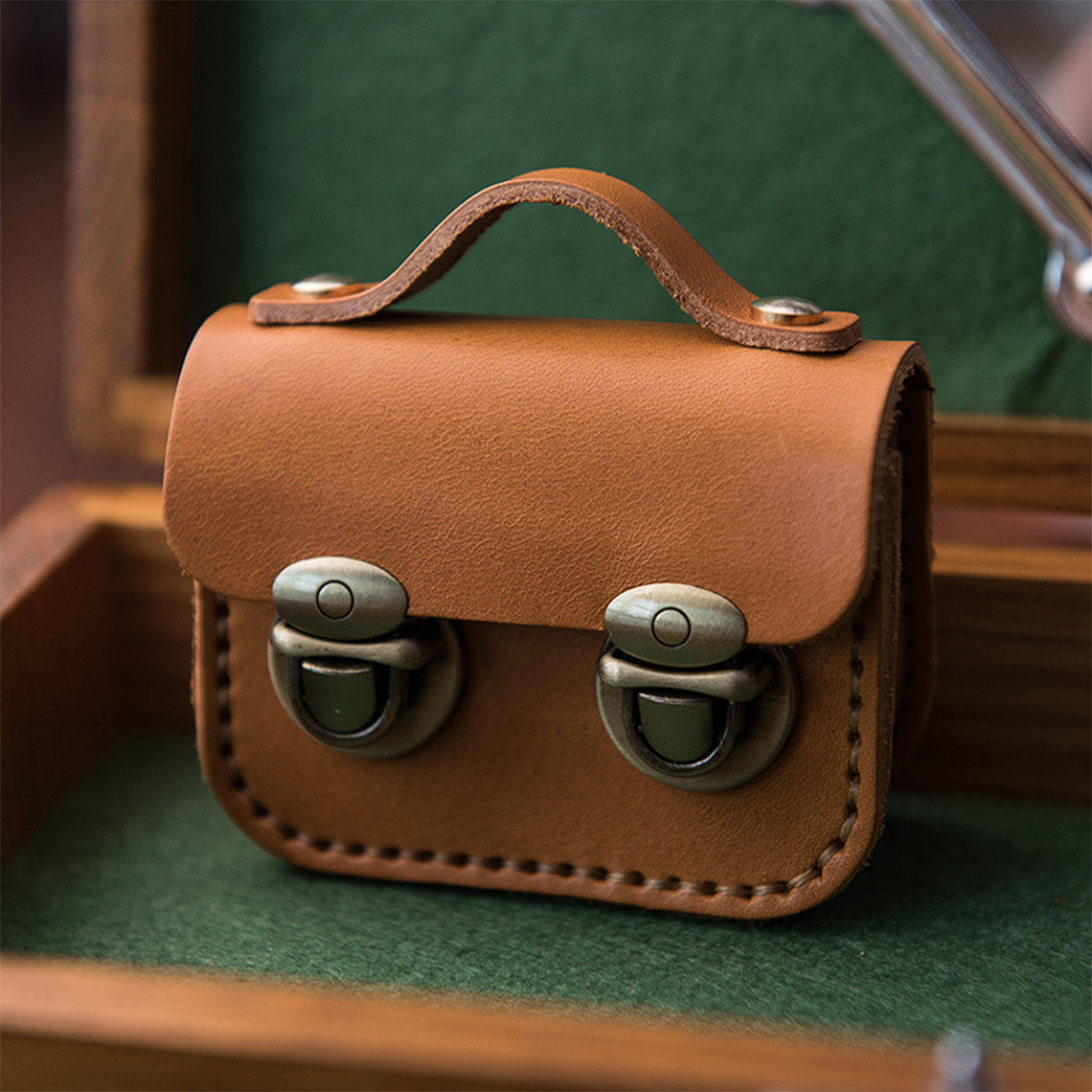 G8activist® Full Grain Leather Mini Satchel DIY Kit