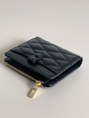 Sheep Leather Quilted Bifold Wallet